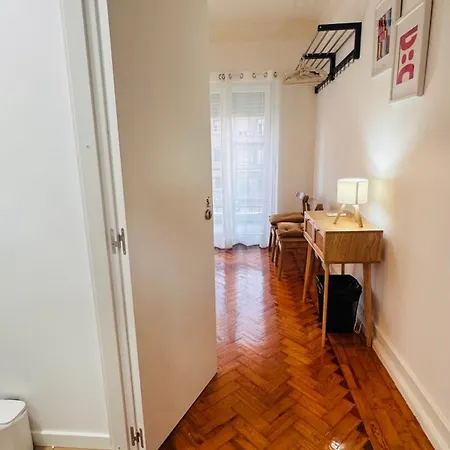 Deluxe Lisbon- Roma Avenue Affittacamere Lisbona