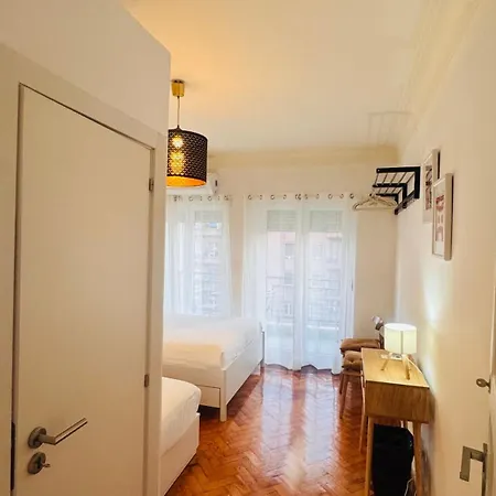 Affittacamere Deluxe Lisbon- Roma Avenue Lisbona