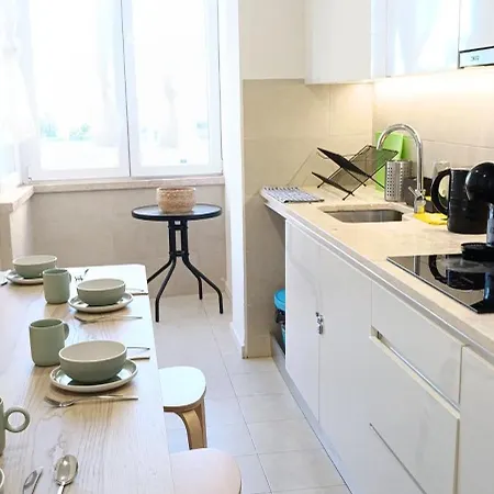 Deluxe Lisbon- Roma Avenue Affittacamere Lisbona
